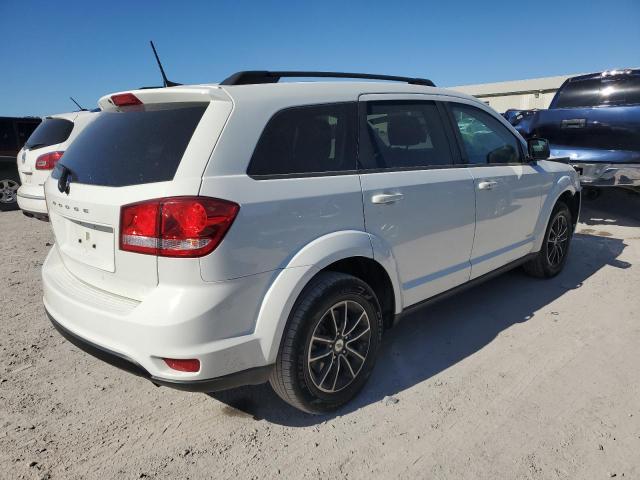 Photo 2 VIN: 3C4PDCBB4KT737792 - DODGE JOURNEY SE 