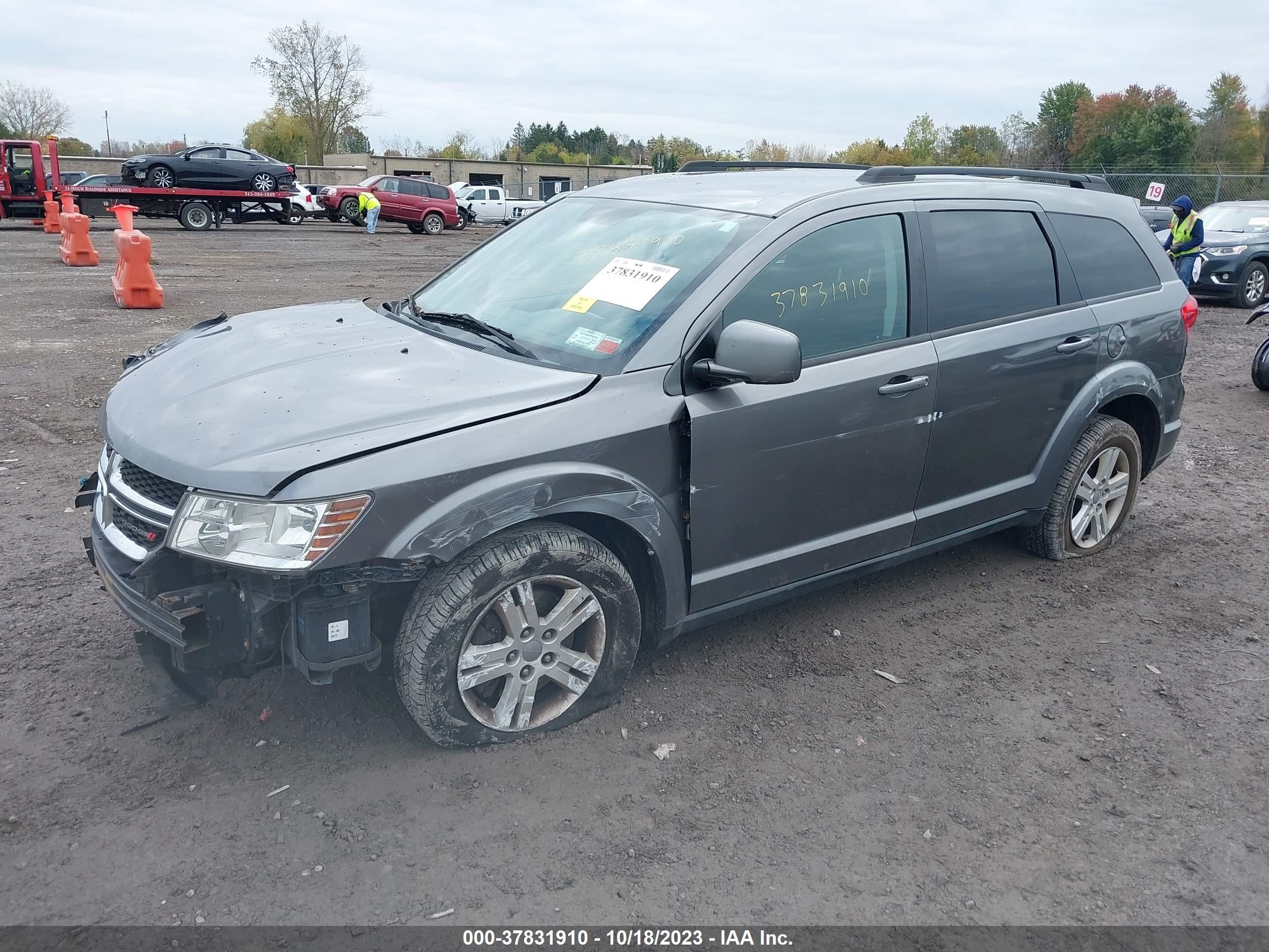 Photo 1 VIN: 3C4PDCBB5CT353828 - DODGE JOURNEY 