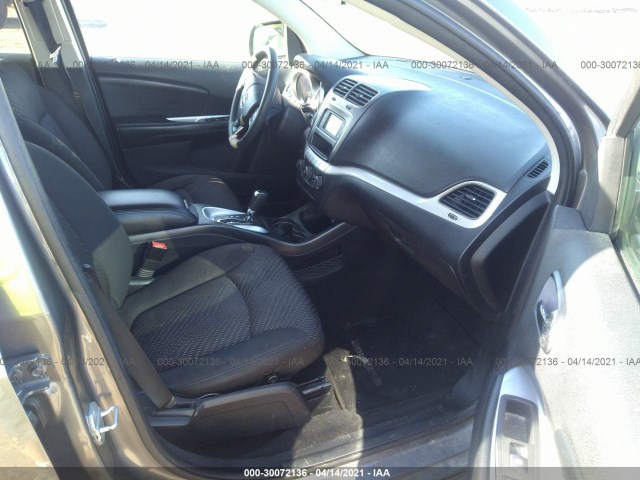 Photo 4 VIN: 3C4PDCBB5DT610553 - DODGE JOURNEY 