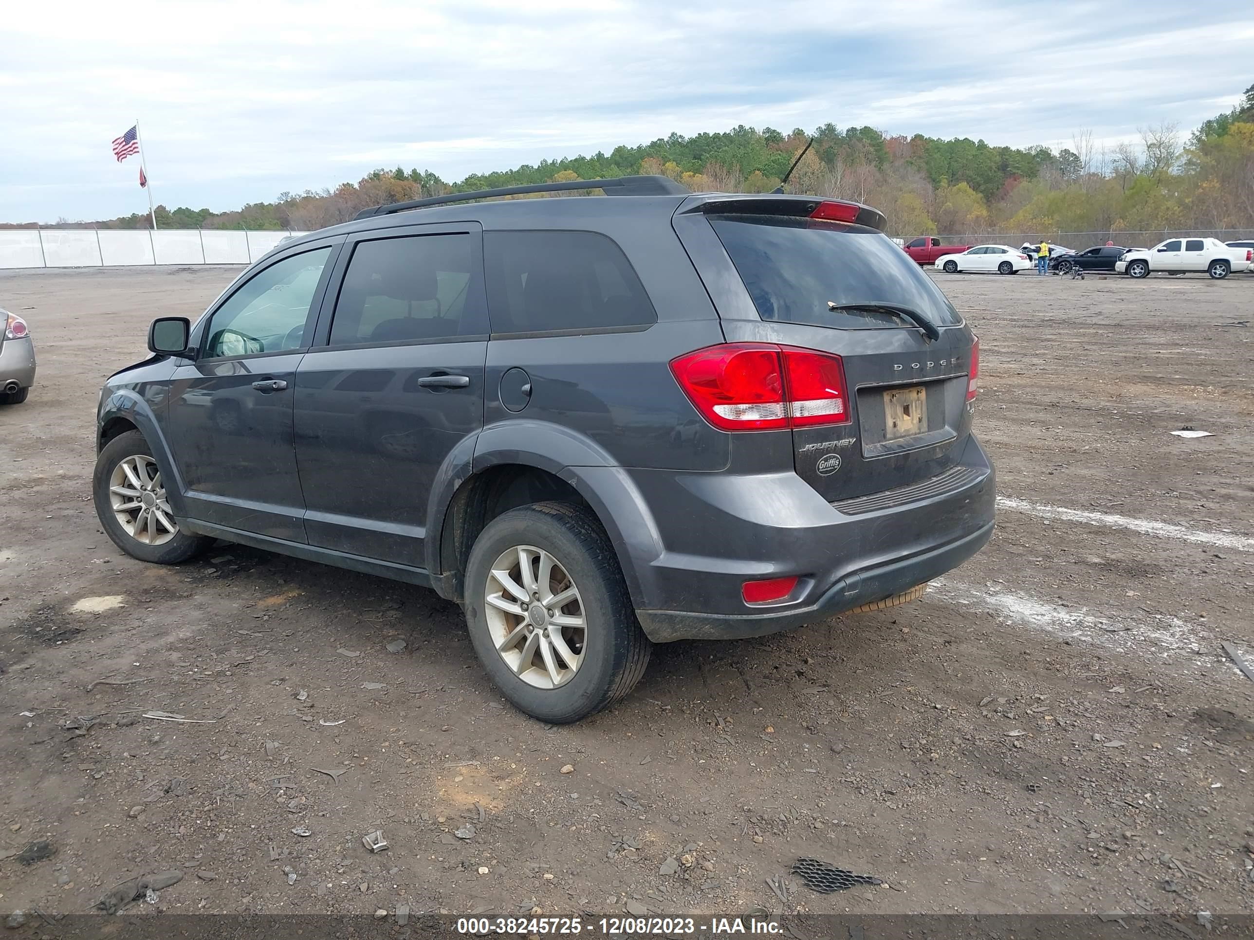 Photo 2 VIN: 3C4PDCBB5FT687149 - DODGE JOURNEY 