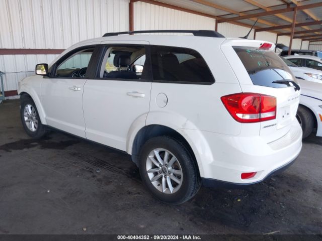 Photo 2 VIN: 3C4PDCBB5GT212375 - DODGE JOURNEY 