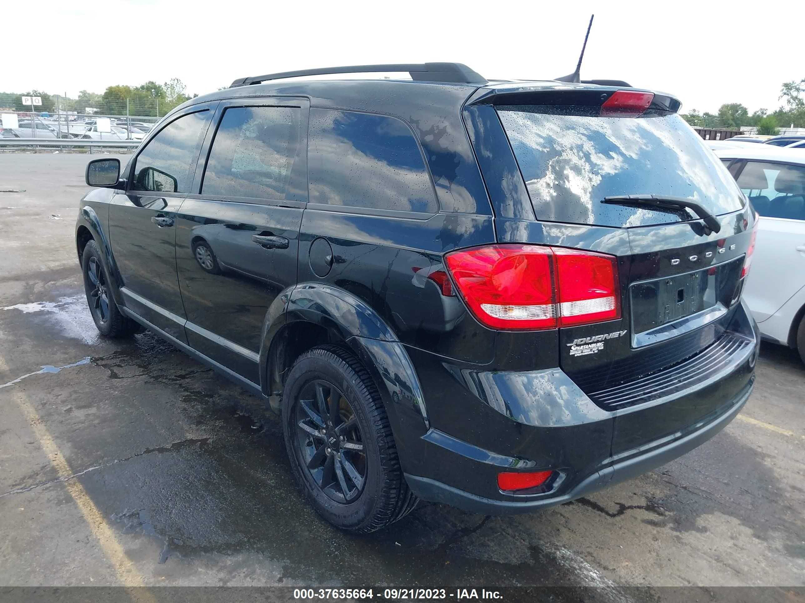 Photo 2 VIN: 3C4PDCBB5KT794311 - DODGE JOURNEY 