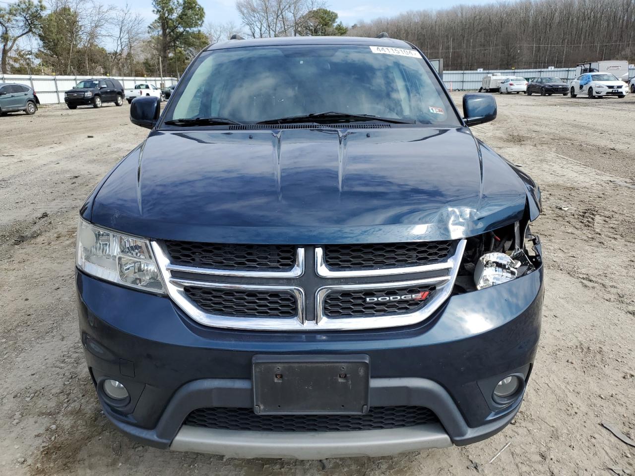 Photo 4 VIN: 3C4PDCBB6DT577921 - DODGE JOURNEY 