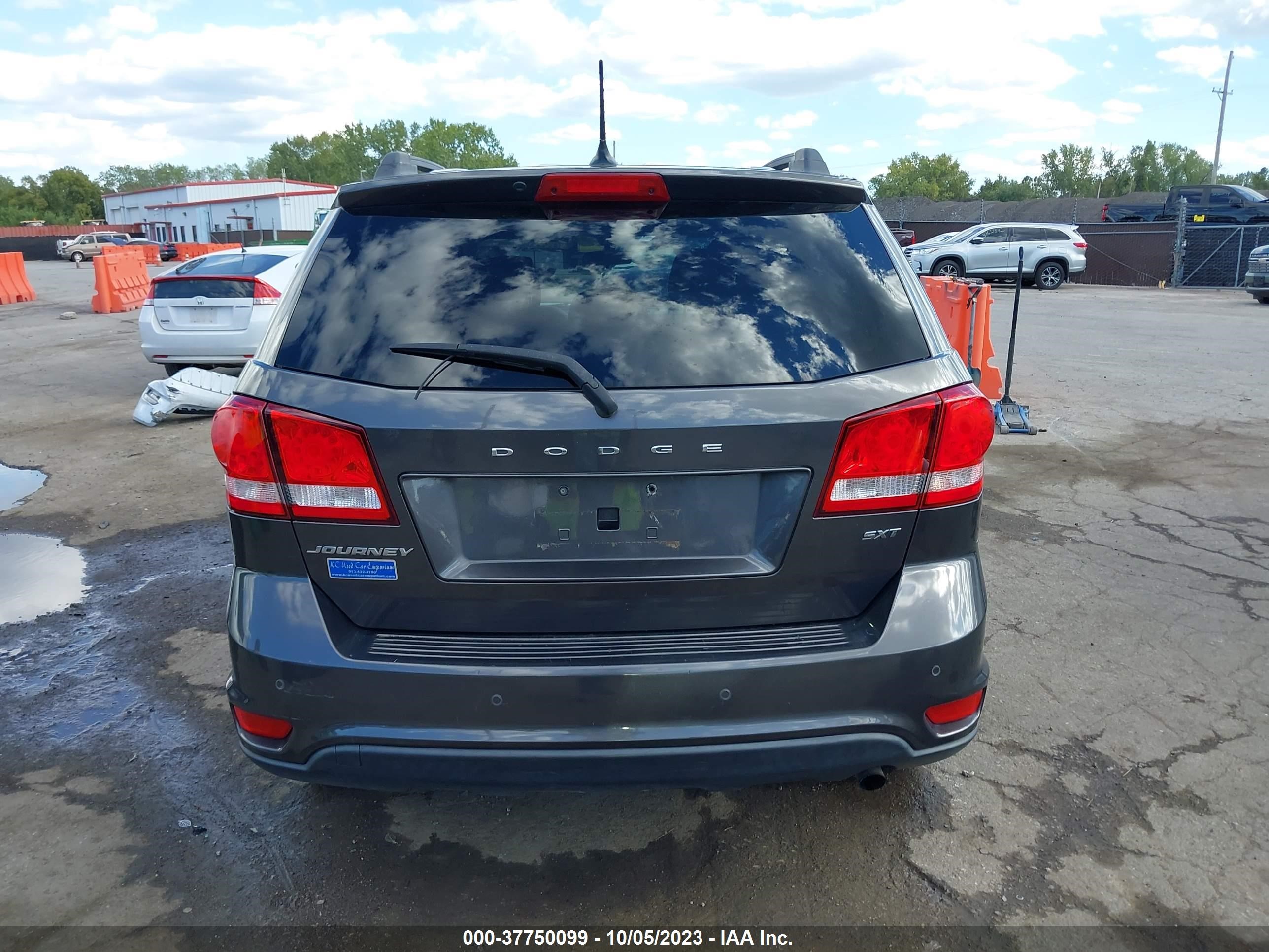 Photo 15 VIN: 3C4PDCBB6ET242420 - DODGE JOURNEY 