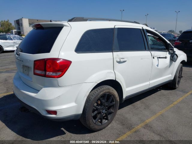 Photo 3 VIN: 3C4PDCBB6FT609009 - DODGE JOURNEY 