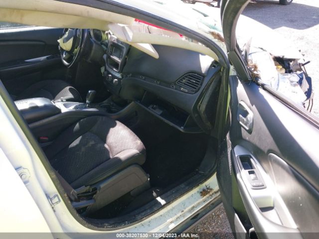 Photo 4 VIN: 3C4PDCBB6HT516008 - DODGE JOURNEY 