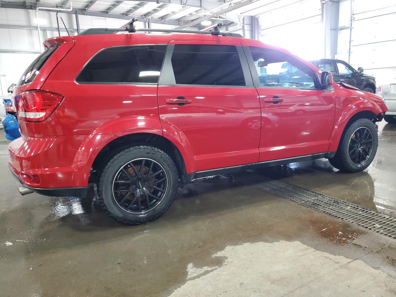 Photo 2 VIN: 3C4PDCBB6KT700971 - DODGE JOURNEY 