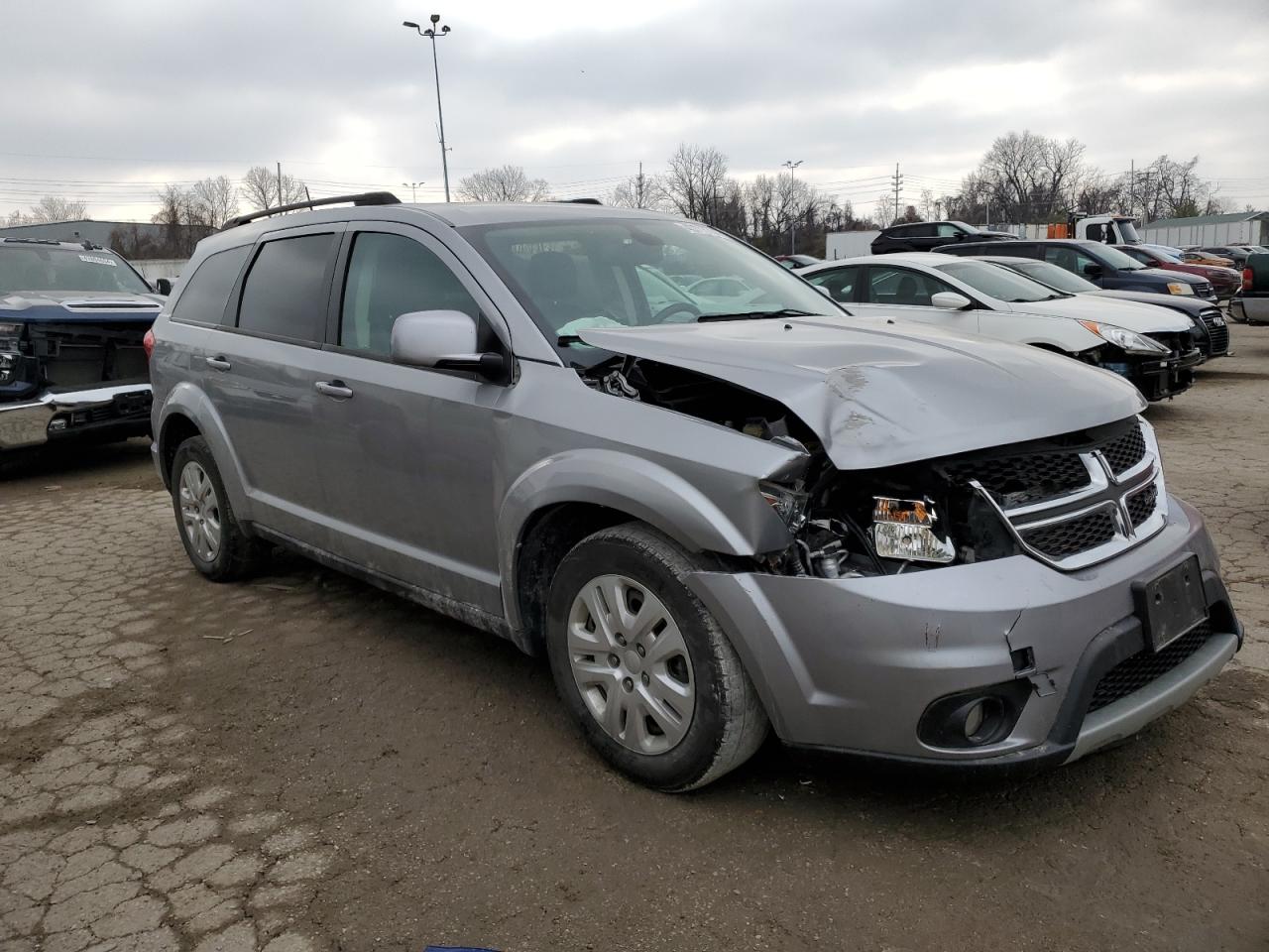 Photo 3 VIN: 3C4PDCBB6KT719018 - DODGE JOURNEY 