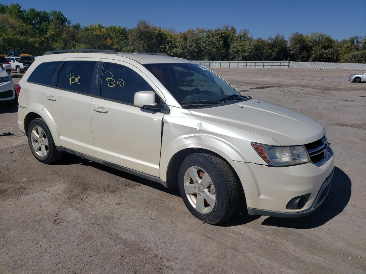 Photo 3 VIN: 3C4PDCBB7CT361462 - DODGE JOURNEY 