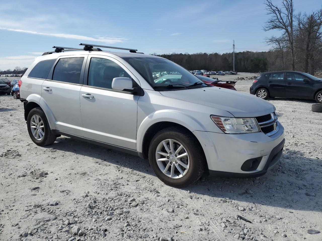 Photo 3 VIN: 3C4PDCBB7DT545060 - DODGE JOURNEY 