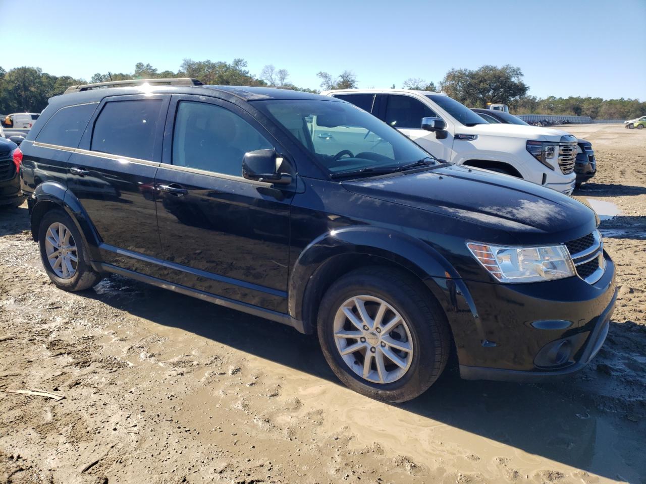 Photo 3 VIN: 3C4PDCBB7FT617362 - DODGE JOURNEY 