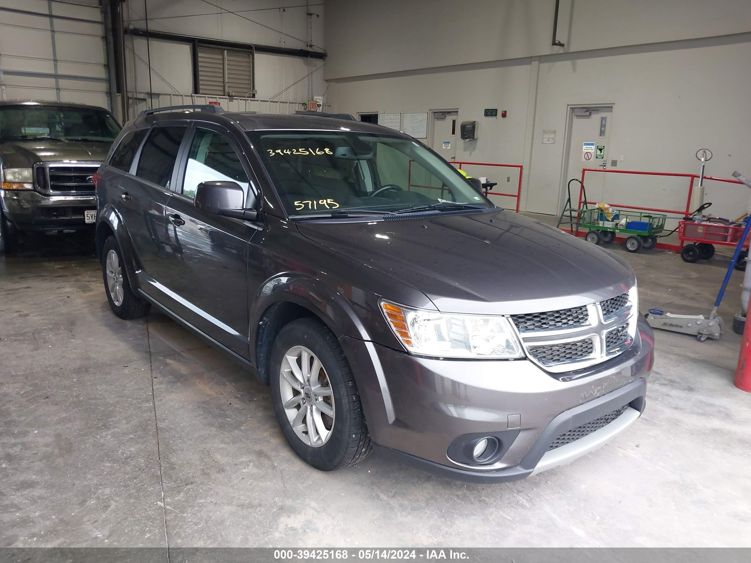 Photo 0 VIN: 3C4PDCBB7KT707721 - DODGE JOURNEY 