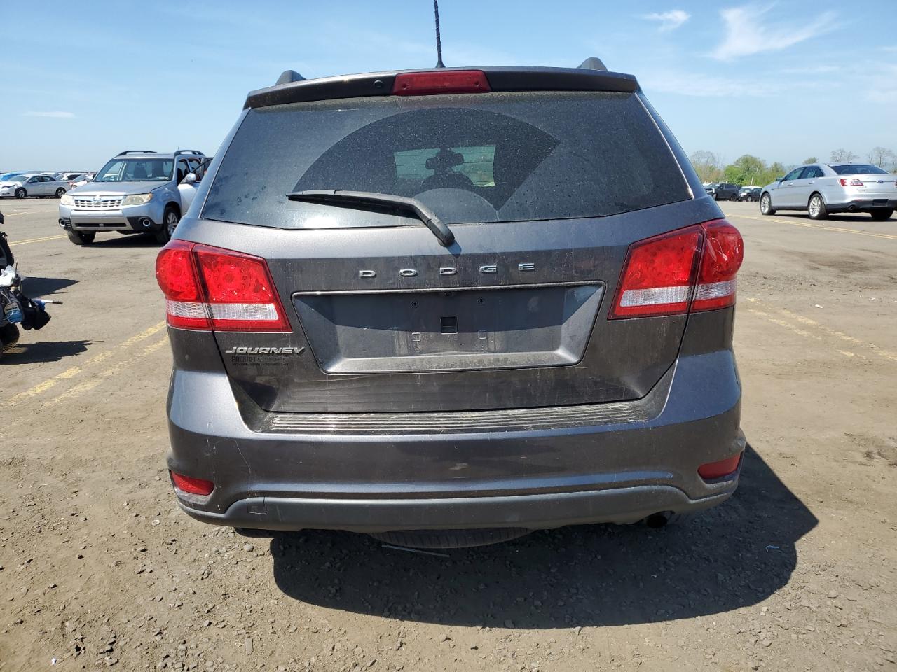 Photo 5 VIN: 3C4PDCBB7KT874841 - DODGE JOURNEY 