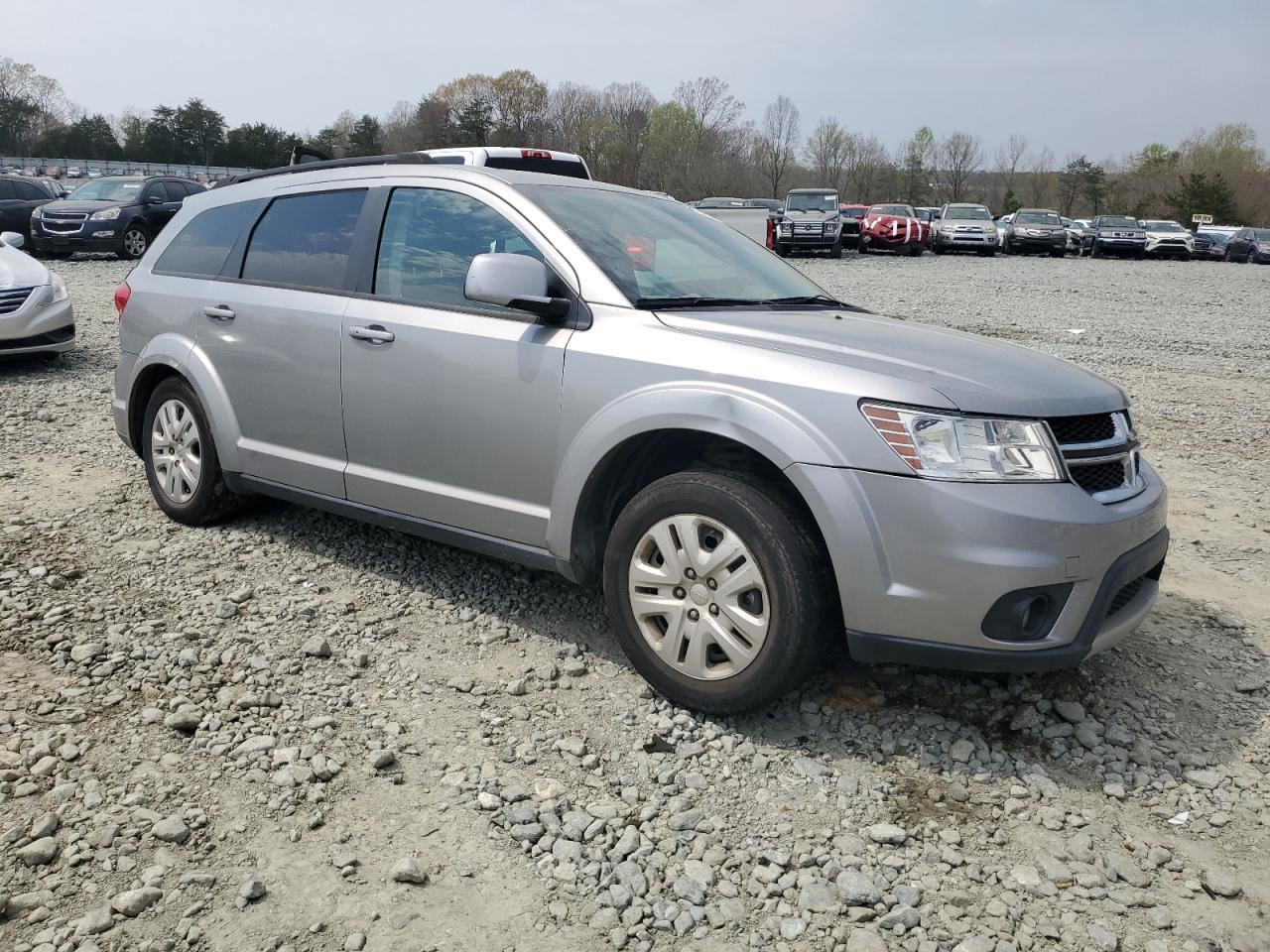 Photo 3 VIN: 3C4PDCBB8KT874654 - DODGE JOURNEY 