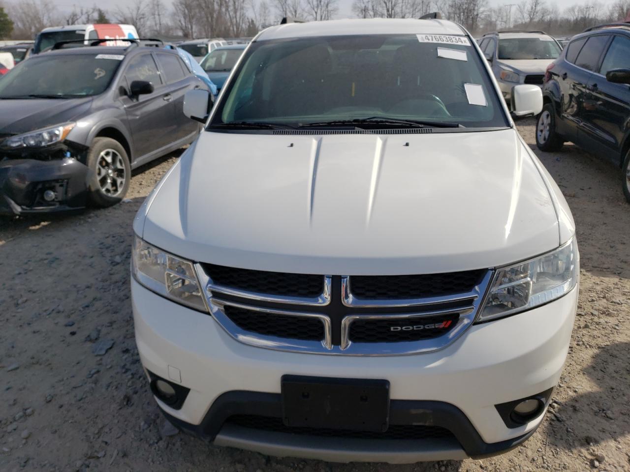 Photo 4 VIN: 3C4PDCBB9GT163097 - DODGE JOURNEY 