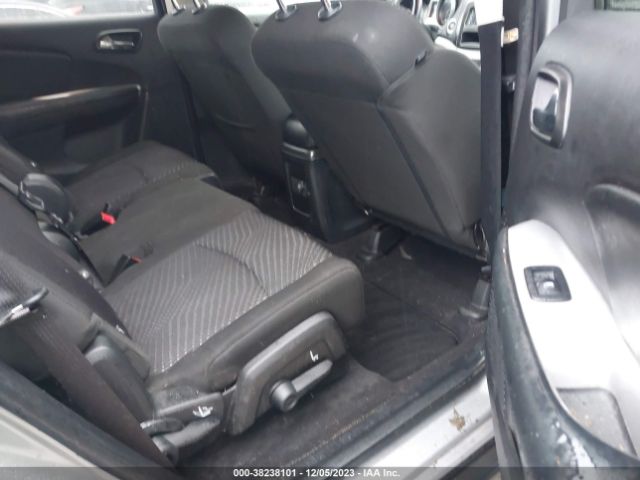 Photo 7 VIN: 3C4PDCBB9KT837399 - DODGE JOURNEY 