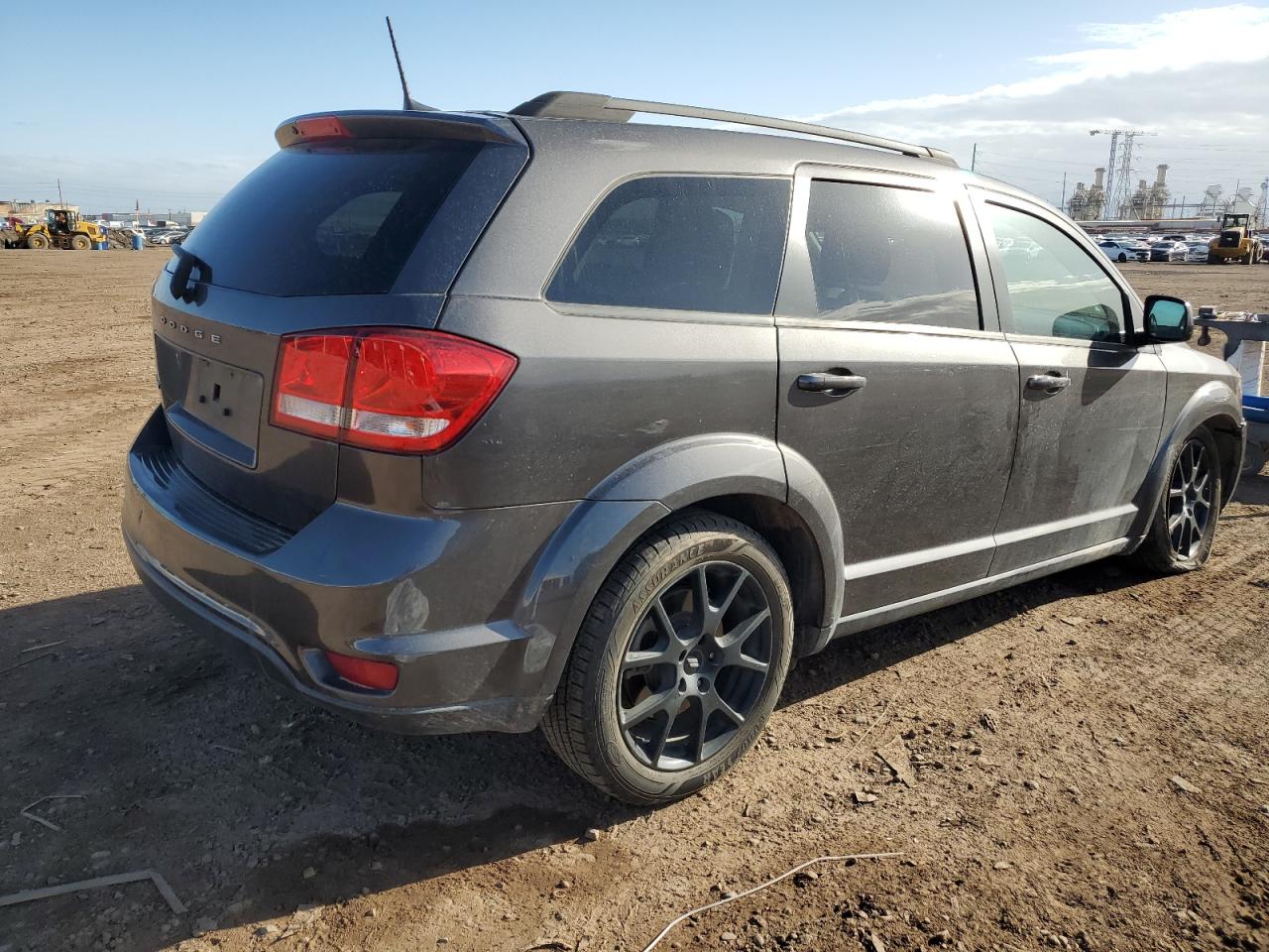 Photo 2 VIN: 3C4PDCBBXJT475033 - DODGE JOURNEY 