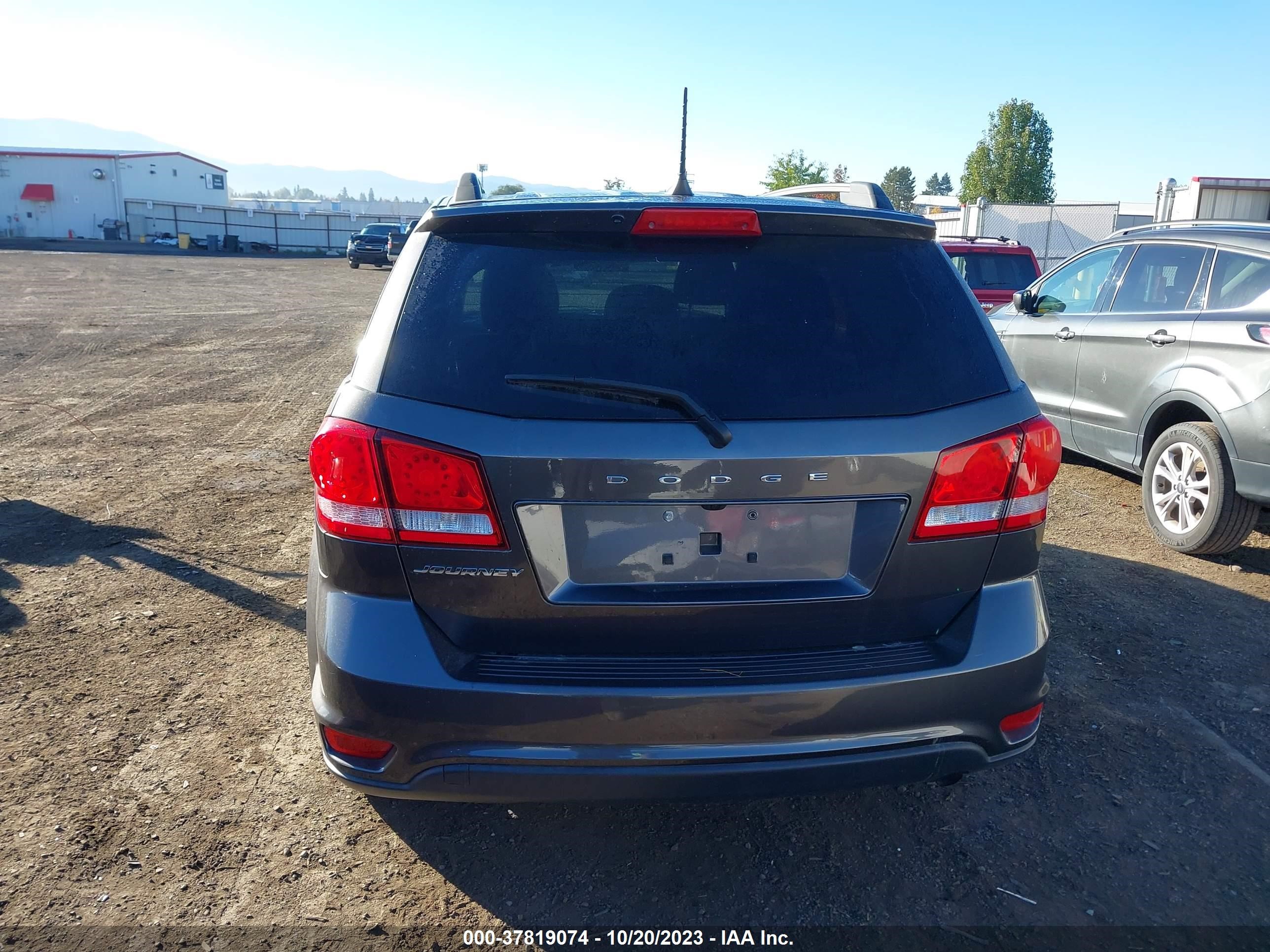 Photo 15 VIN: 3C4PDCBBXKT866328 - DODGE JOURNEY 