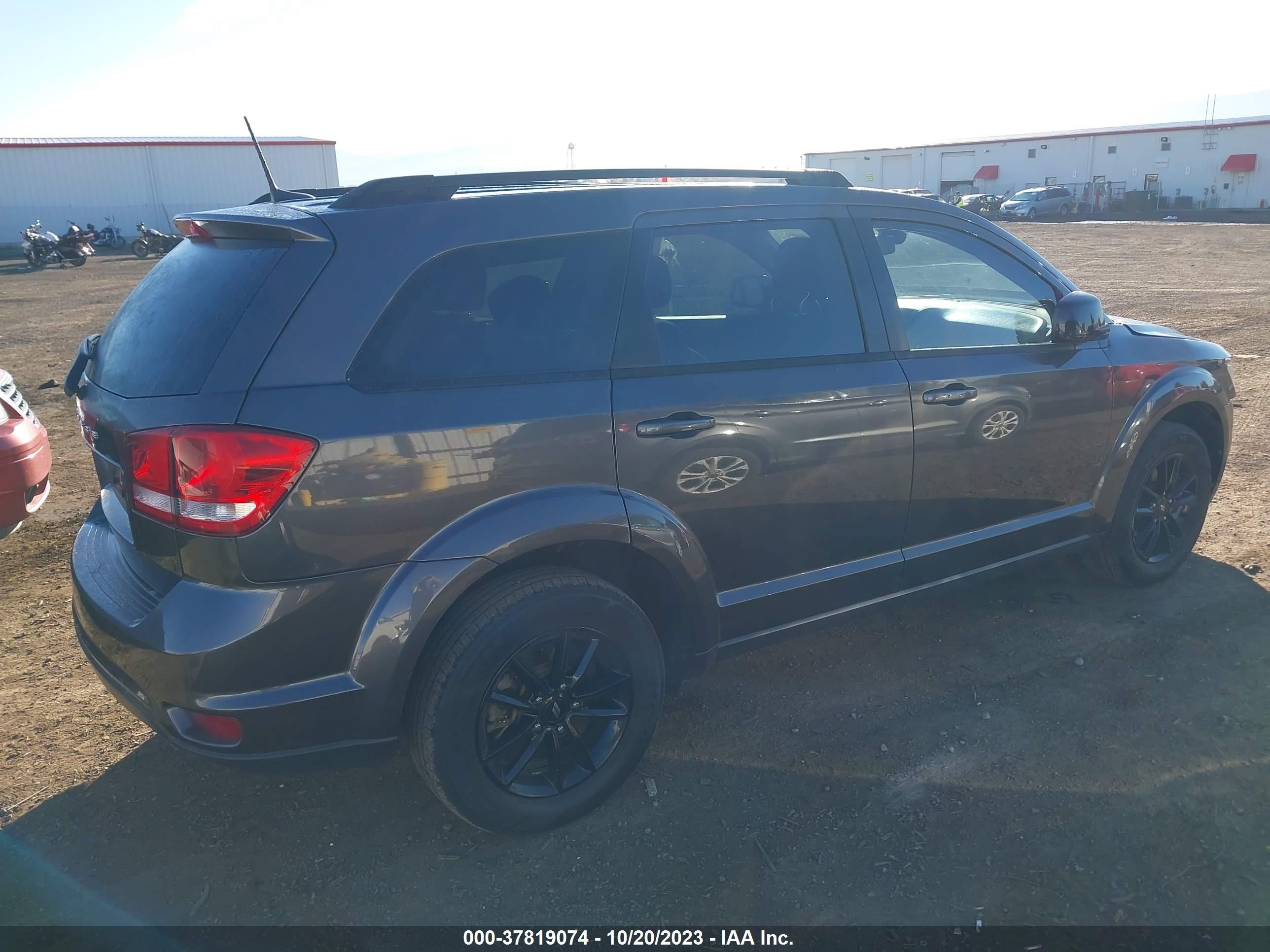 Photo 3 VIN: 3C4PDCBBXKT866328 - DODGE JOURNEY 