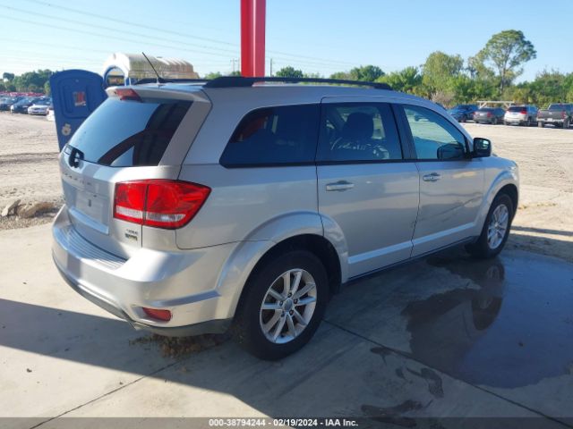 Photo 3 VIN: 3C4PDCBG0DT500490 - DODGE JOURNEY 