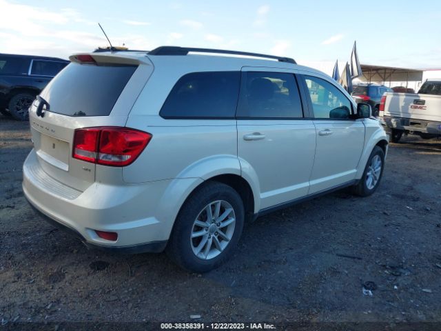 Photo 3 VIN: 3C4PDCBG0DT705467 - DODGE JOURNEY 