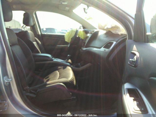 Photo 4 VIN: 3C4PDCBG0FT664244 - DODGE JOURNEY 