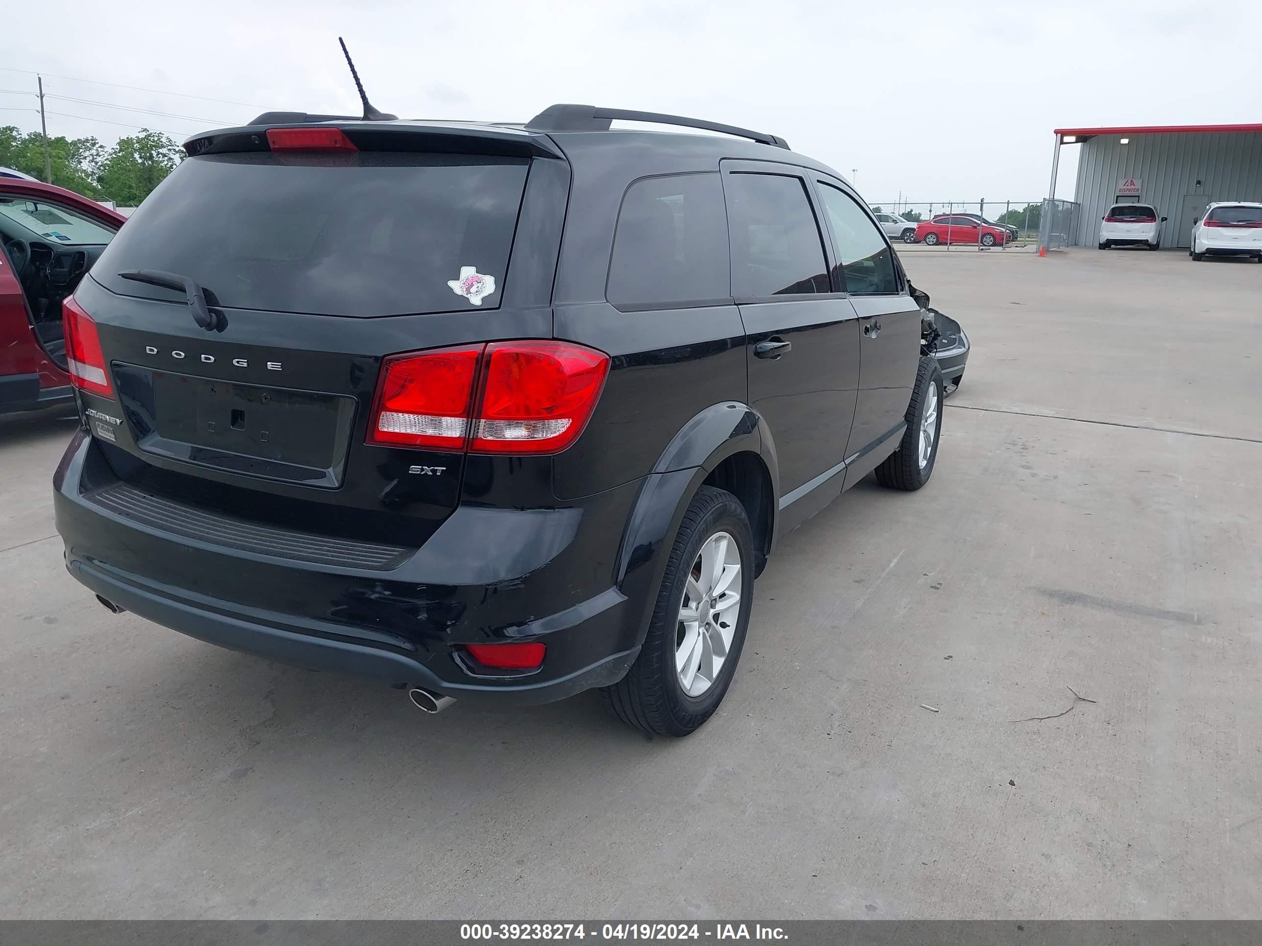 Photo 3 VIN: 3C4PDCBG0FT700692 - DODGE JOURNEY 