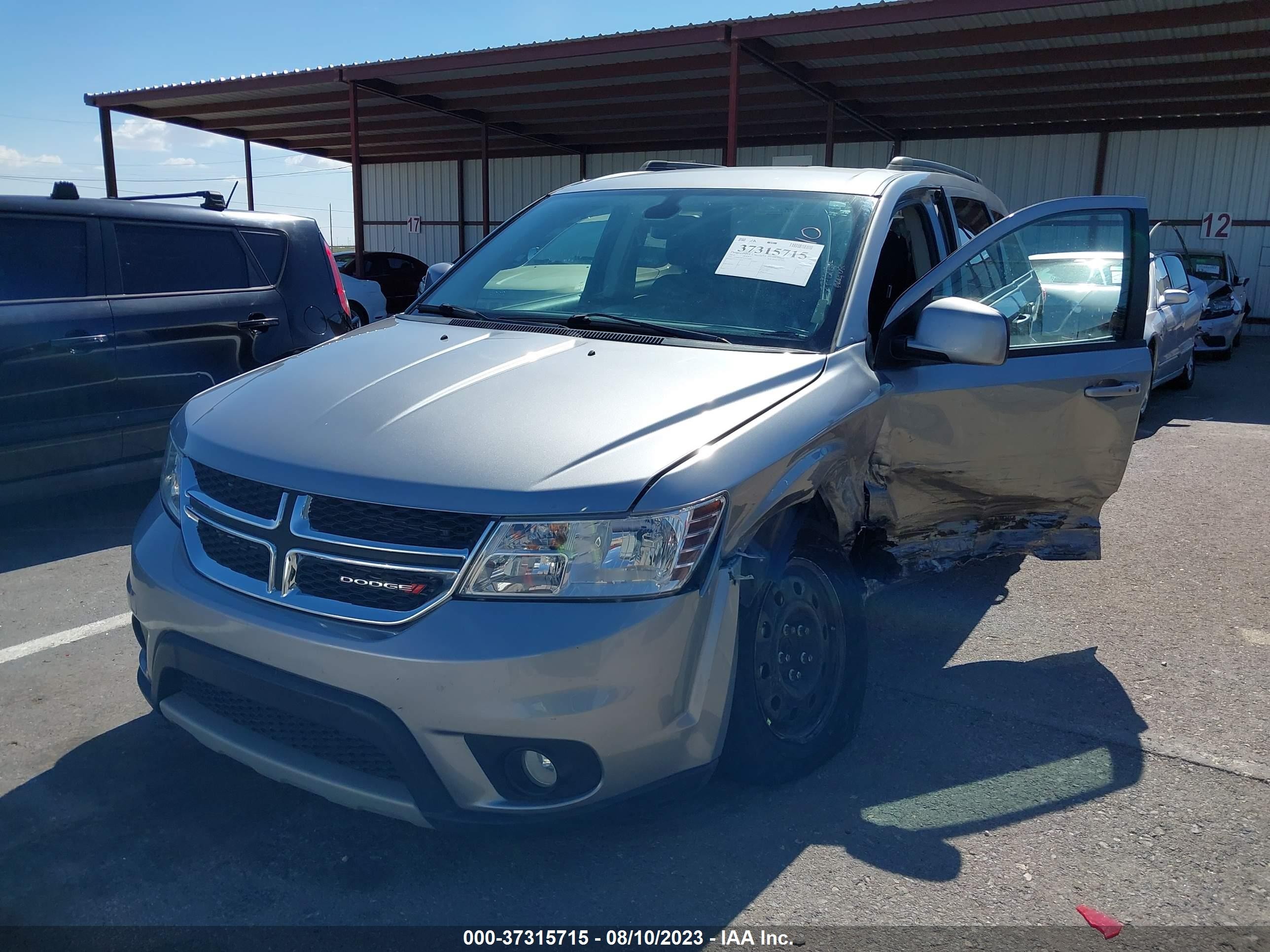 Photo 1 VIN: 3C4PDCBG0JT512263 - DODGE JOURNEY 