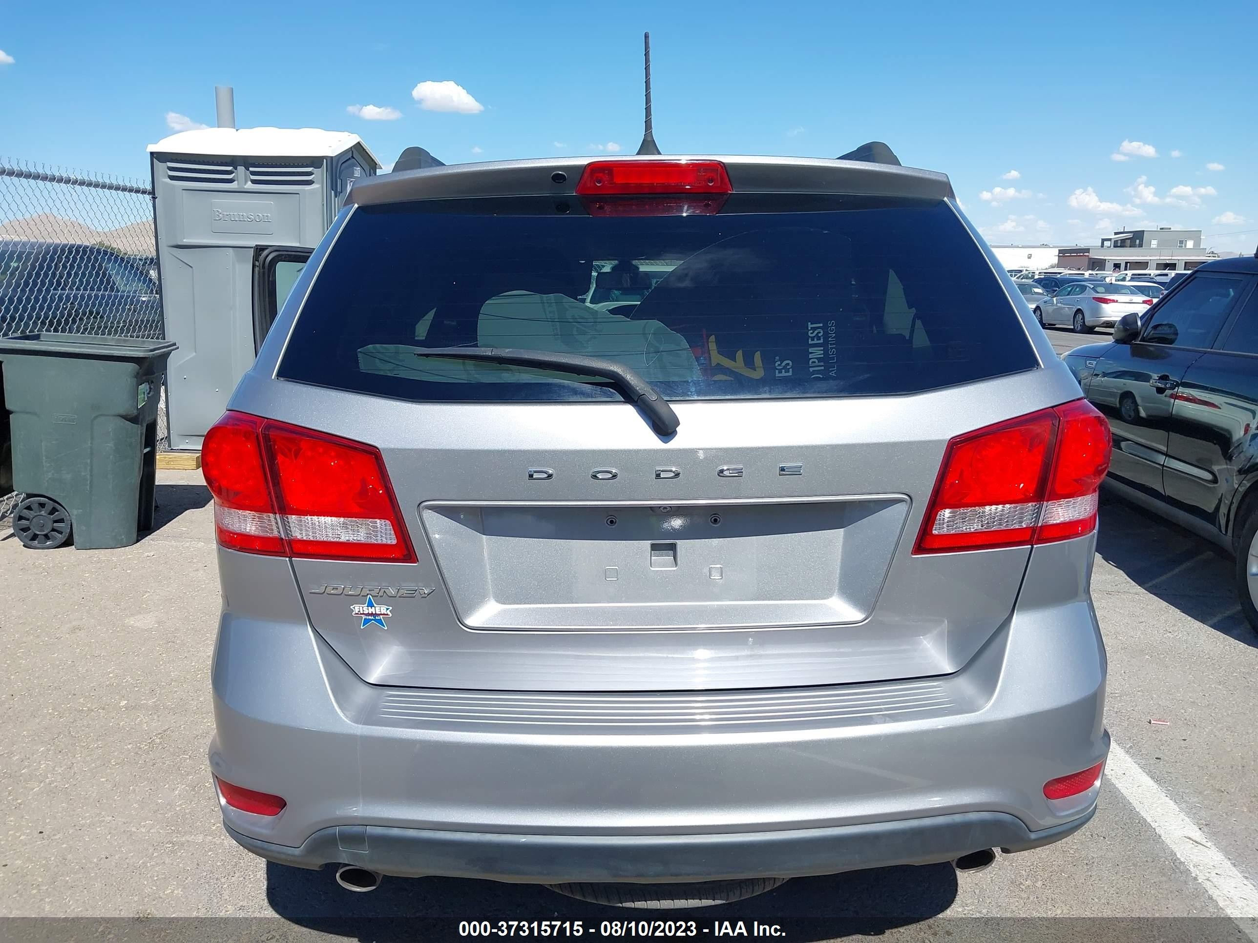 Photo 15 VIN: 3C4PDCBG0JT512263 - DODGE JOURNEY 