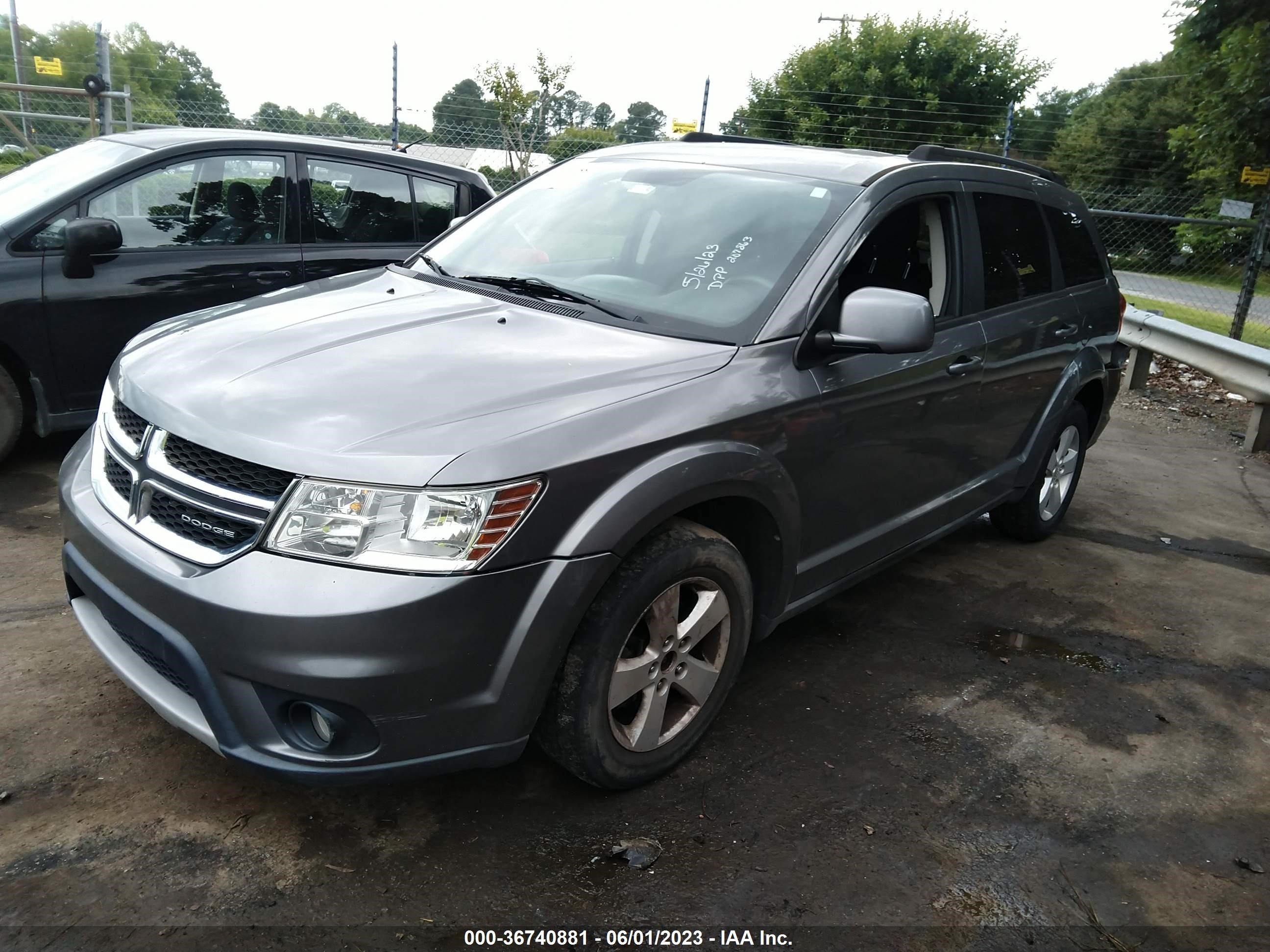 Photo 1 VIN: 3C4PDCBG2CT226966 - DODGE JOURNEY 