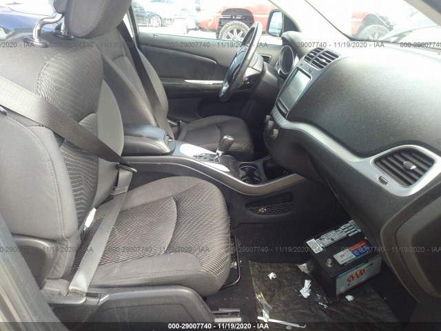 Photo 4 VIN: 3C4PDCBG2FT530593 - DODGE JOURNEY 