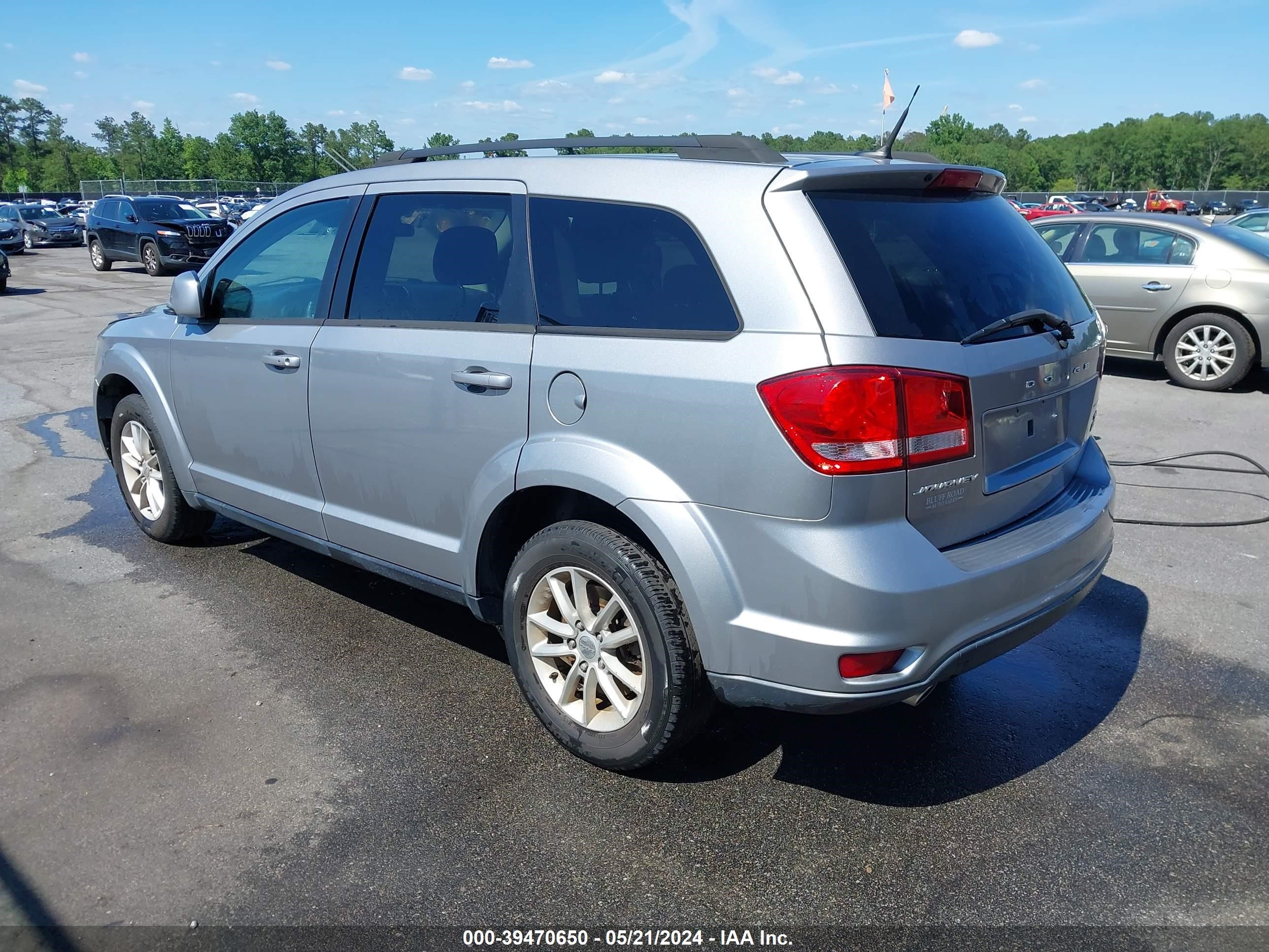 Photo 2 VIN: 3C4PDCBG2FT599283 - DODGE JOURNEY 