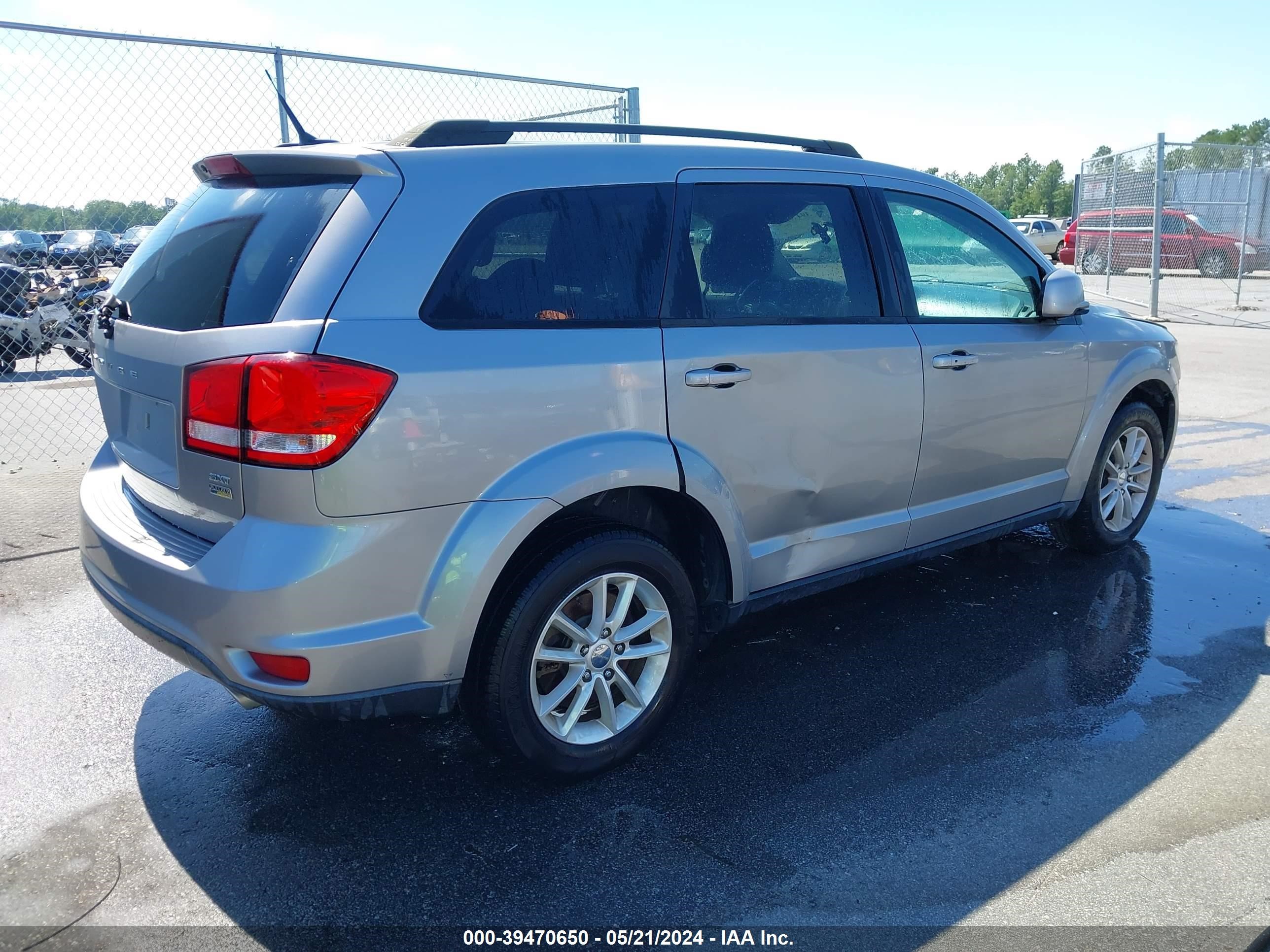 Photo 3 VIN: 3C4PDCBG2FT599283 - DODGE JOURNEY 