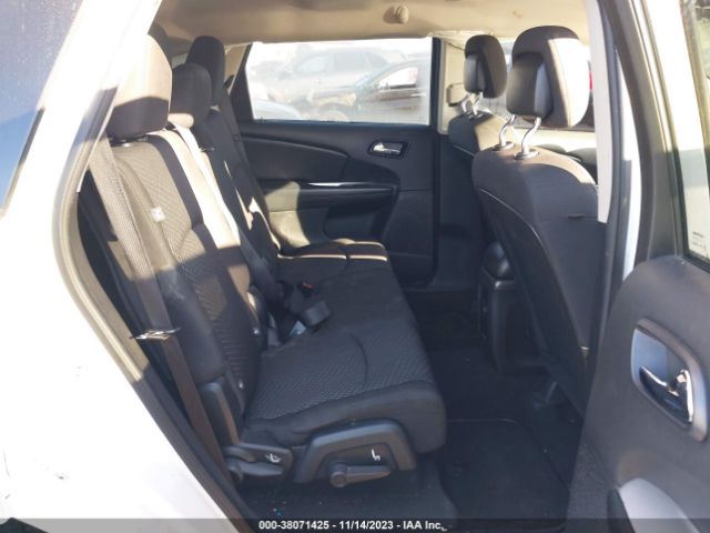 Photo 7 VIN: 3C4PDCBG2GT206948 - DODGE JOURNEY 