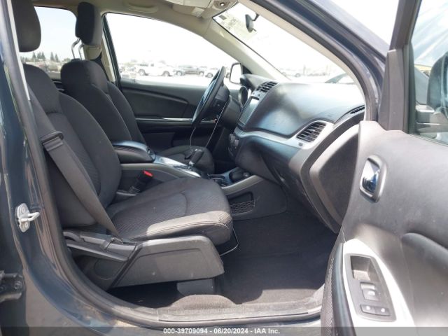 Photo 4 VIN: 3C4PDCBG2JT229895 - DODGE JOURNEY 