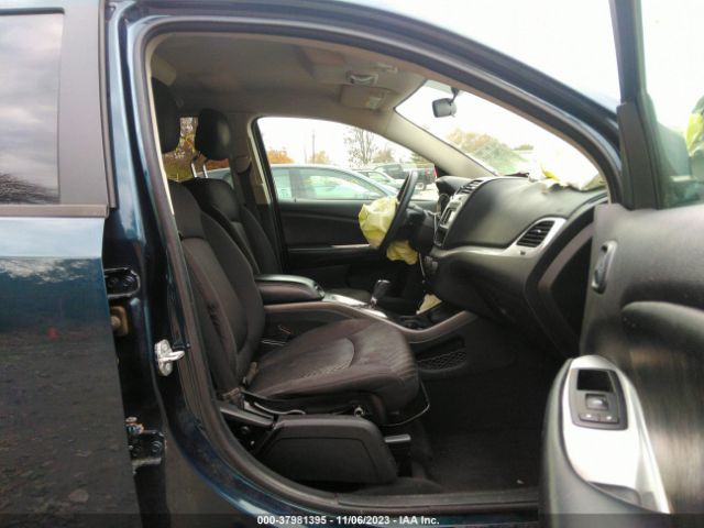 Photo 4 VIN: 3C4PDCBG3ET210990 - DODGE JOURNEY 