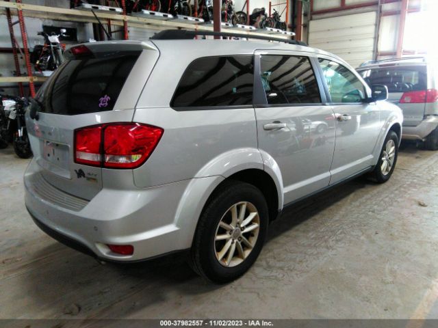 Photo 3 VIN: 3C4PDCBG3ET270493 - DODGE JOURNEY 