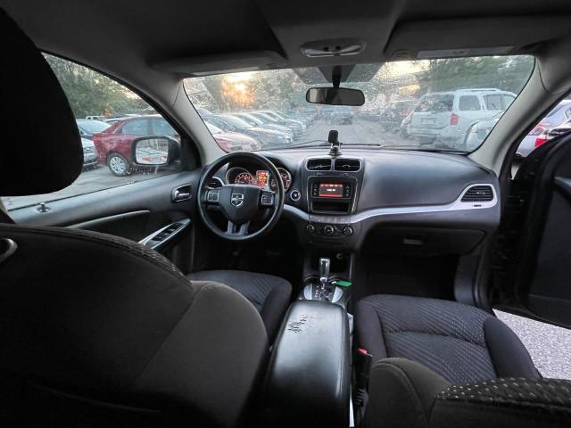 Photo 8 VIN: 3C4PDCBG3FT610386 - DODGE JOURNEY SX 