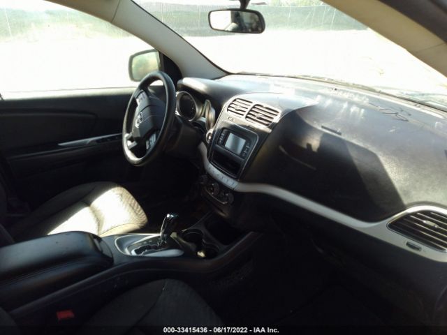 Photo 4 VIN: 3C4PDCBG3HT588652 - DODGE JOURNEY 