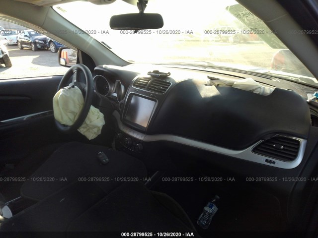 Photo 4 VIN: 3C4PDCBG3JT158514 - DODGE JOURNEY 