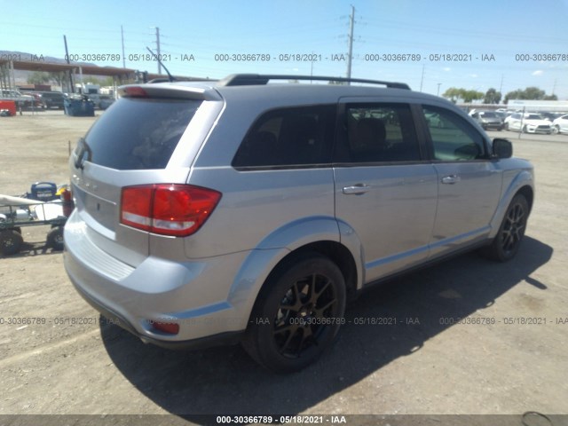 Photo 3 VIN: 3C4PDCBG3JT158562 - DODGE JOURNEY 