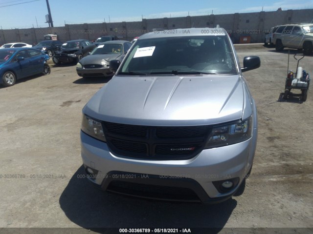 Photo 5 VIN: 3C4PDCBG3JT158562 - DODGE JOURNEY 