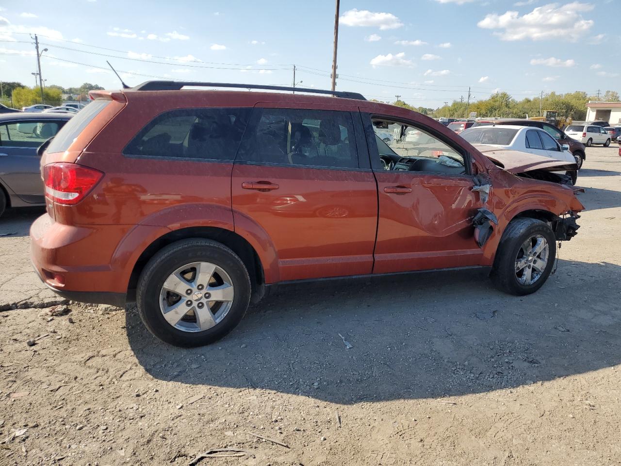 Photo 2 VIN: 3C4PDCBG4CT315650 - DODGE JOURNEY 