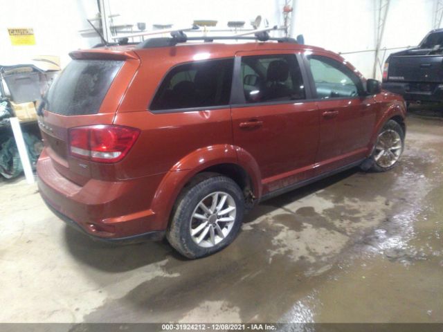 Photo 3 VIN: 3C4PDCBG4DT577007 - DODGE JOURNEY 