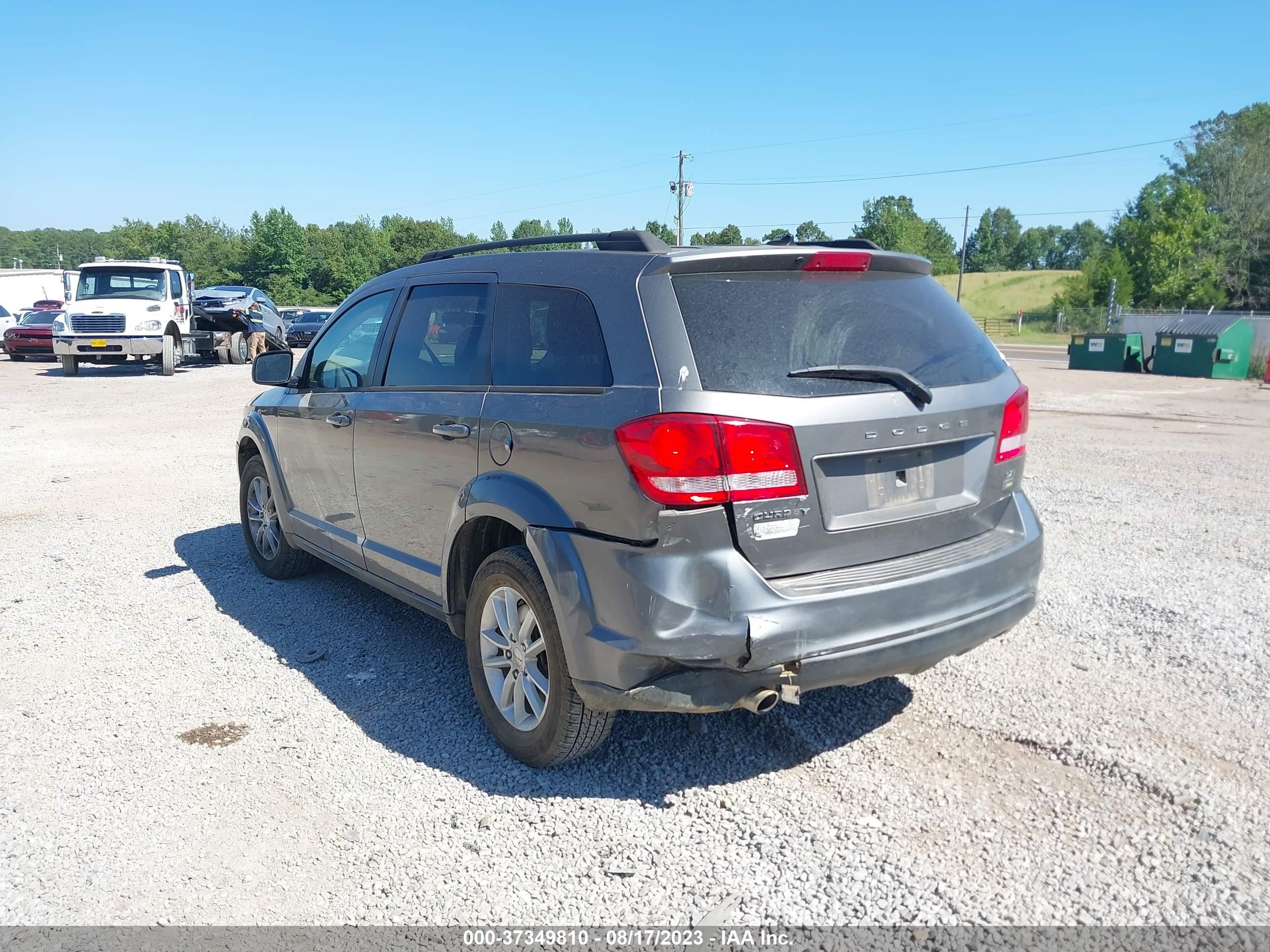 Photo 5 VIN: 3C4PDCBG4DT630143 - DODGE JOURNEY 