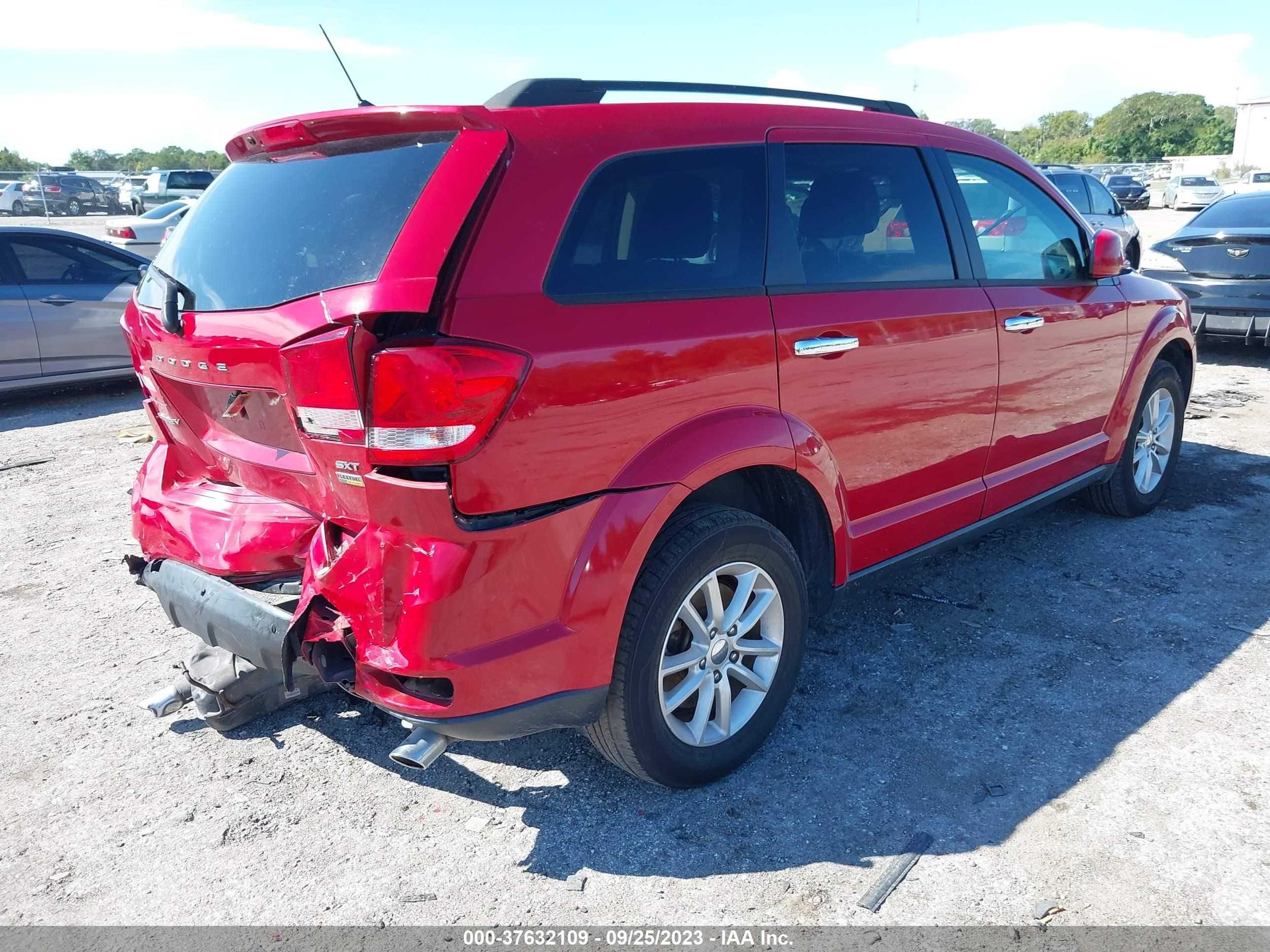 Photo 3 VIN: 3C4PDCBG4HT518299 - DODGE JOURNEY 