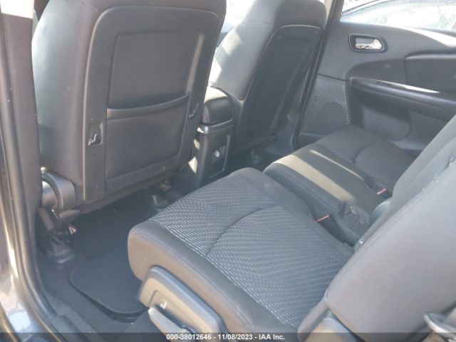 Photo 7 VIN: 3C4PDCBG4HT533434 - DODGE JOURNEY 