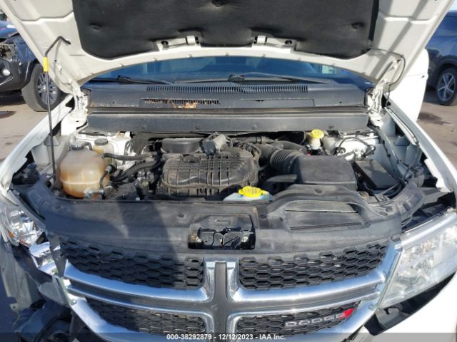 Photo 9 VIN: 3C4PDCBG4HT588725 - DODGE JOURNEY 