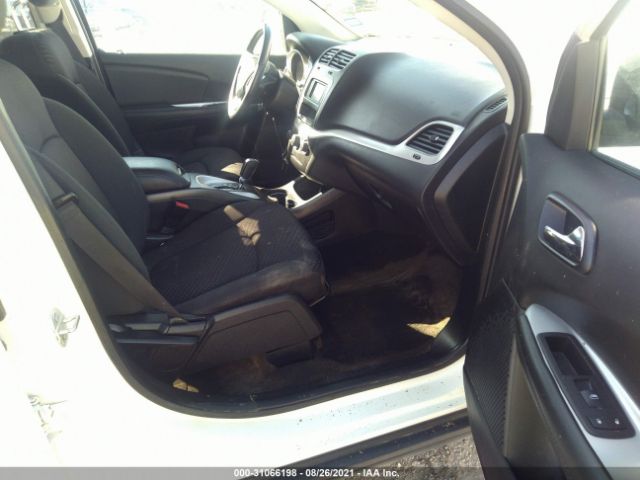 Photo 4 VIN: 3C4PDCBG4JT512198 - DODGE JOURNEY 