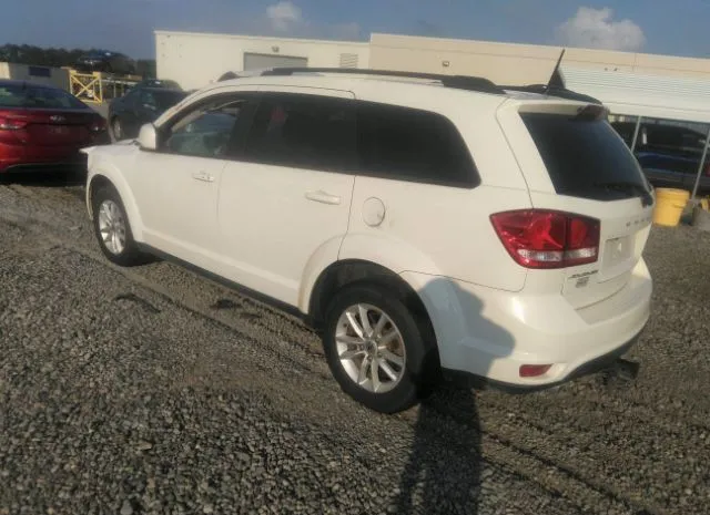 Photo 2 VIN: 3C4PDCBG4JT532032 - DODGE JOURNEY 